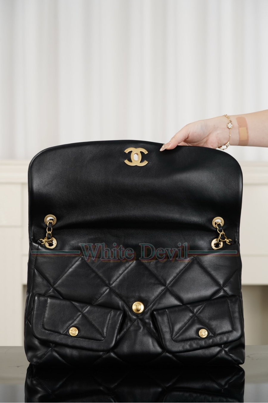 하얀악마 레플리카 샤넬 가방 (8).jpg