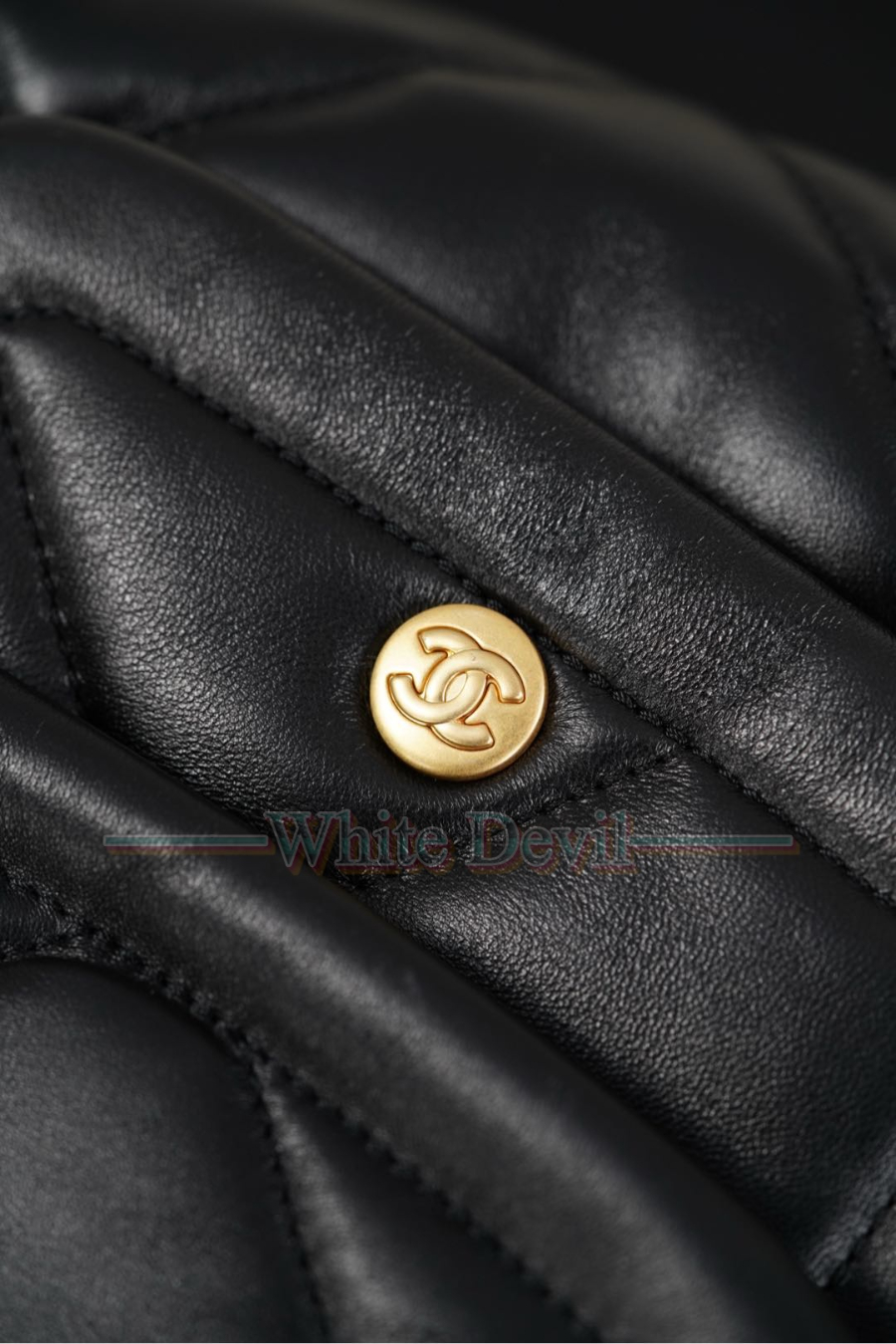 하얀악마 레플리카 샤넬 가방 (17).jpg