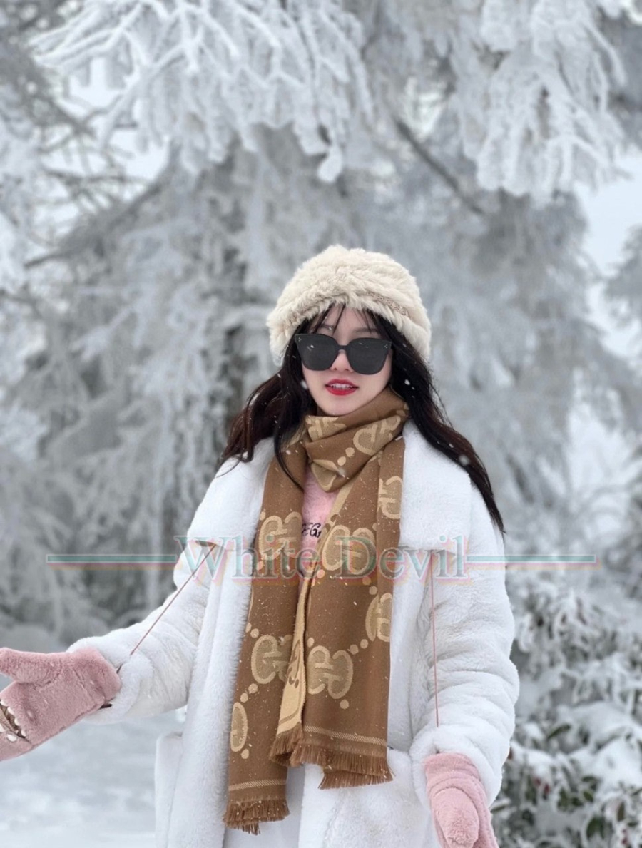 하얀악마 레플리카 구찌 목도리 (1).jpg