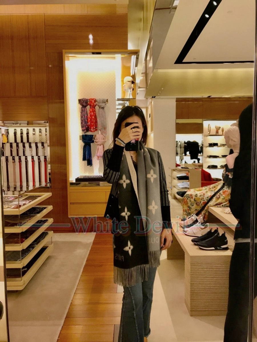 하얀악마 레플리카 루이비통 목도리 (1).jpg