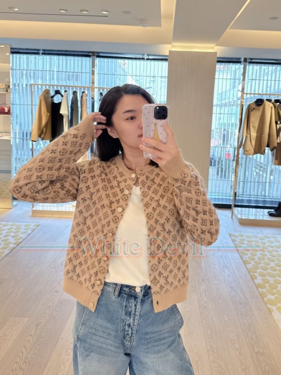 하얀악마 레플리카 루이비통 가디건 (2).jpg