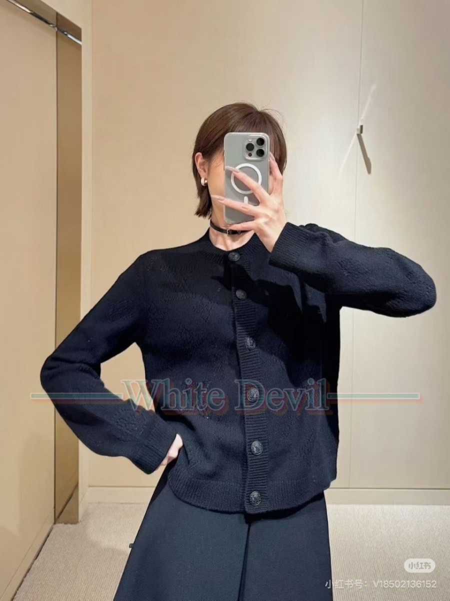 하얀악마 레플리카 루이비통 가디건 (2).jpg