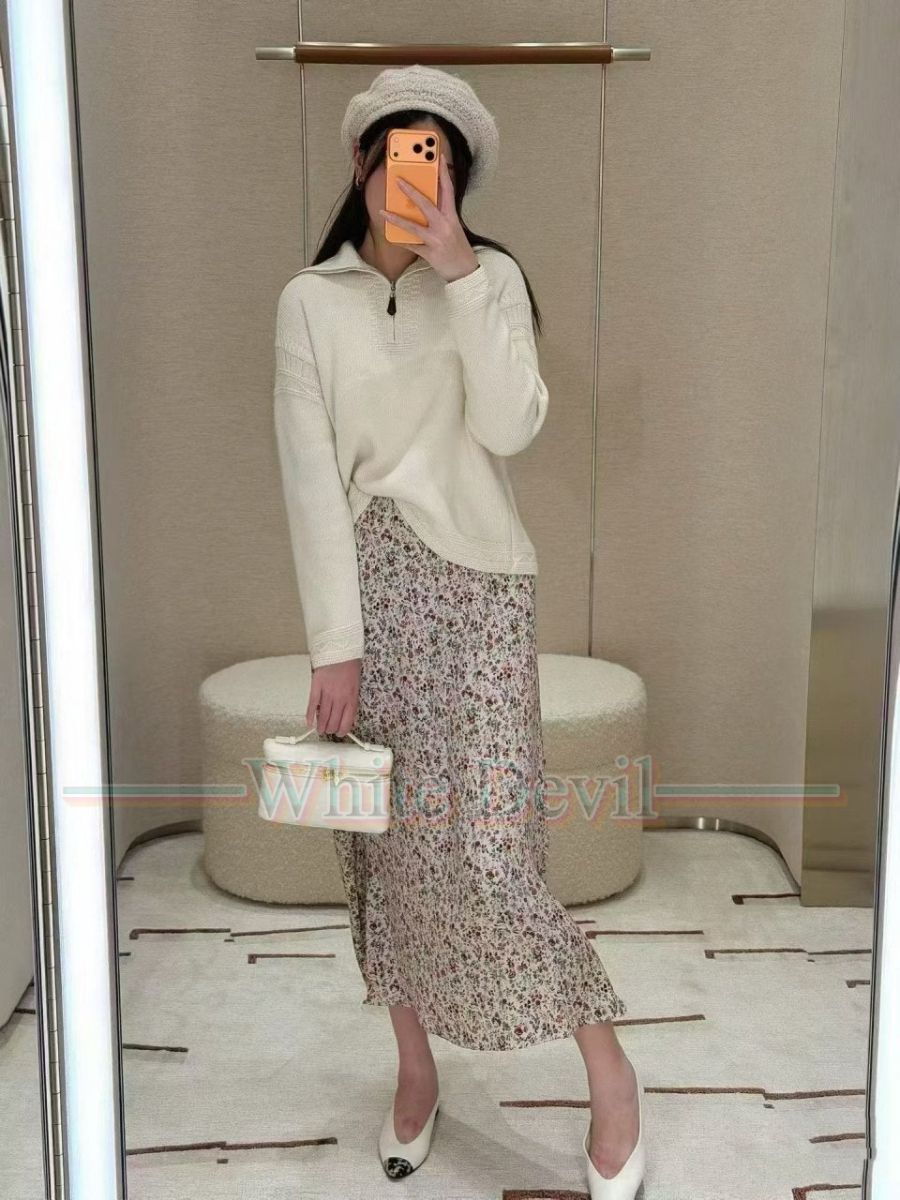 하얀악마 레플리카 로로피아나 스웨터 (1).jpg