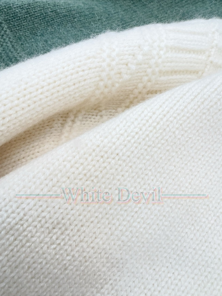 하얀악마 레플리카 로로피아나 스웨터 (15).jpg