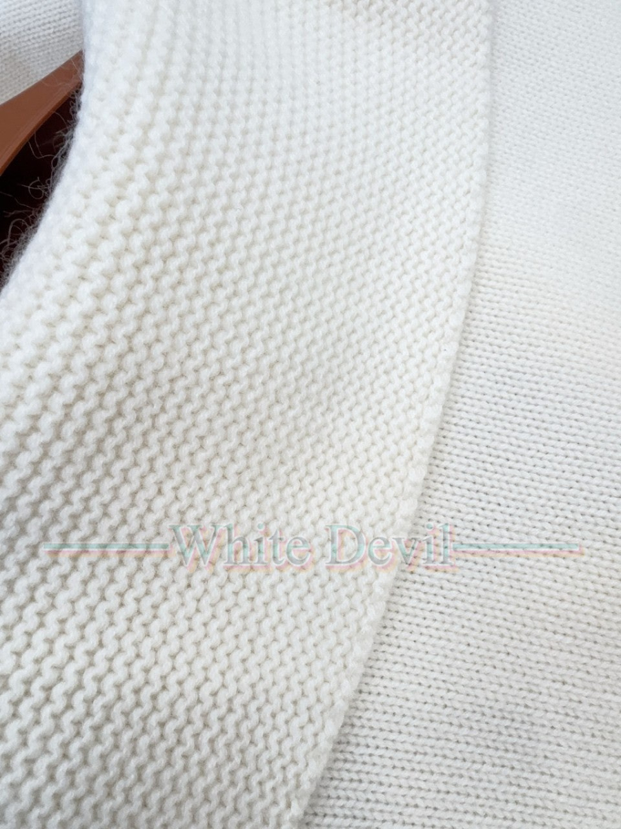 하얀악마 레플리카 로로피아나 스웨터 (16).jpg