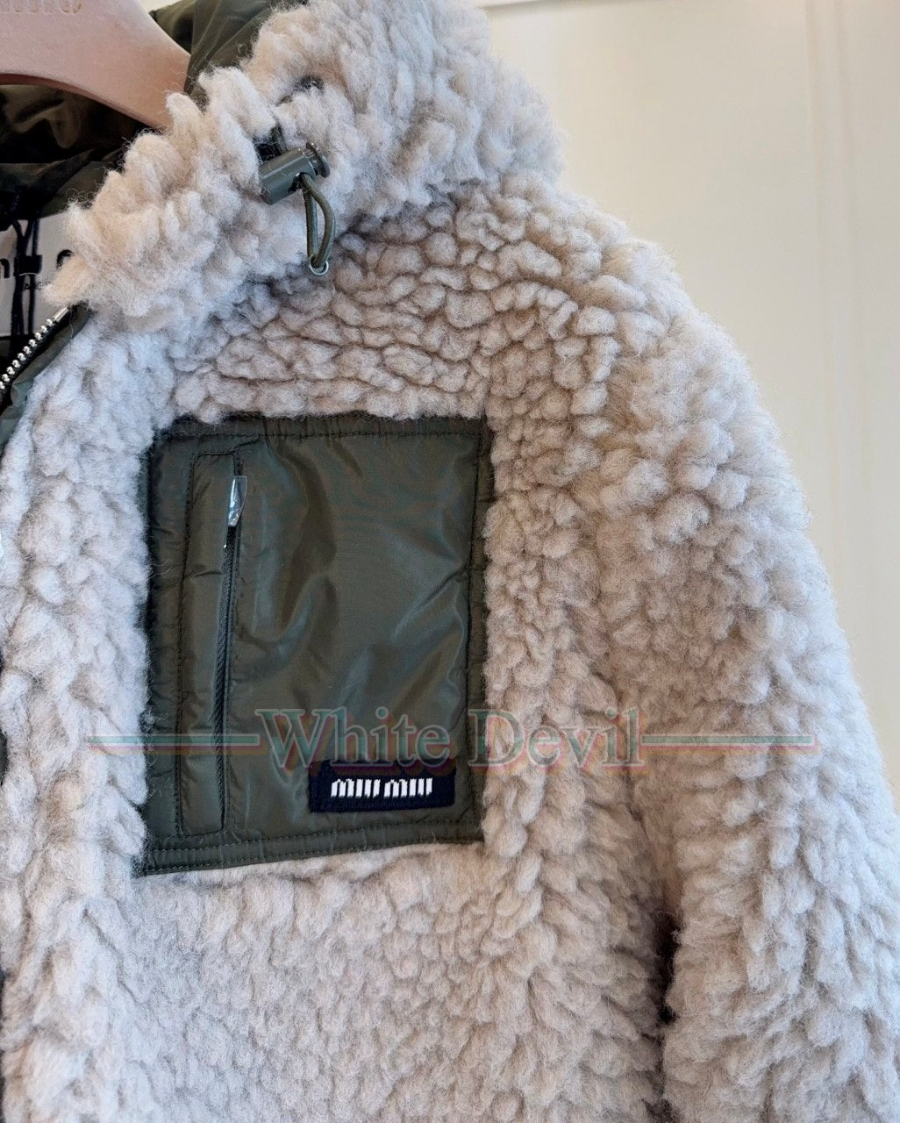 하얀악마 레플리카 미우미우 점퍼 (9).jpg