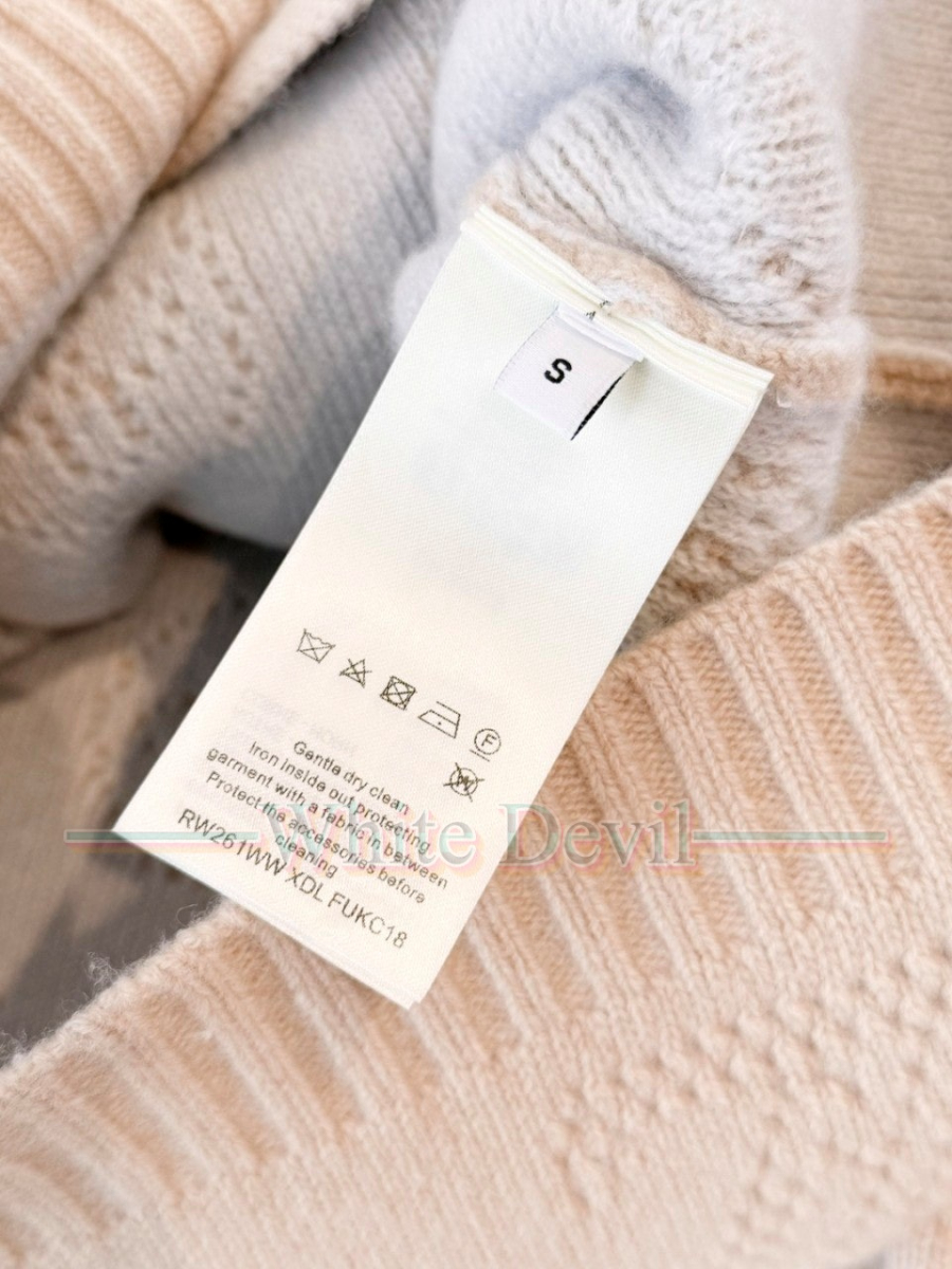 하얀악마 레플리카 루이비통 가디건 (16).jpg