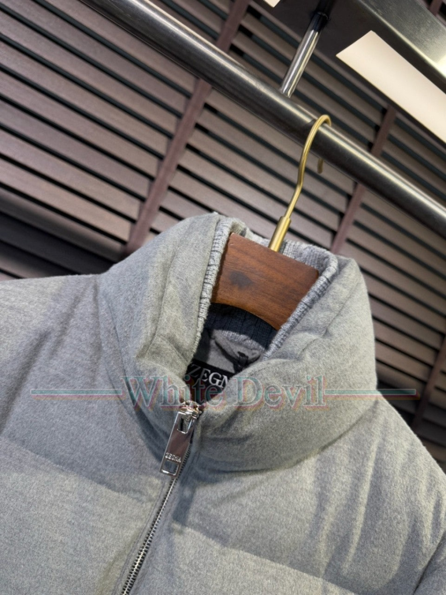 하얀악마 이미테이션 제냐 패딩 (4).jpg