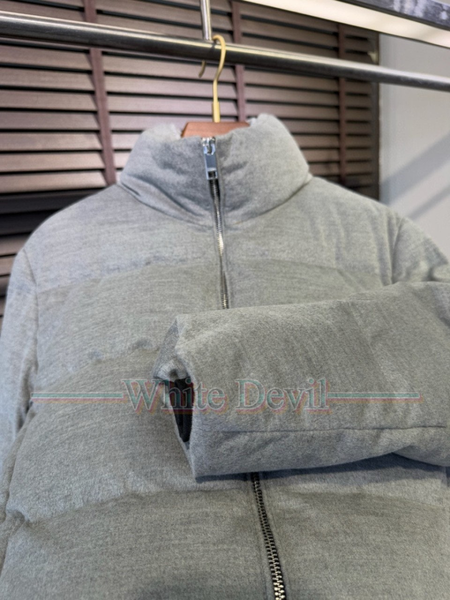 하얀악마 이미테이션 제냐 패딩 (6).jpg