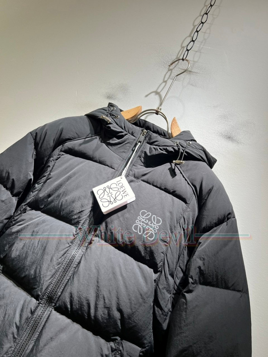 하얀악마 이미테이션 로에베 패딩 (4).jpg