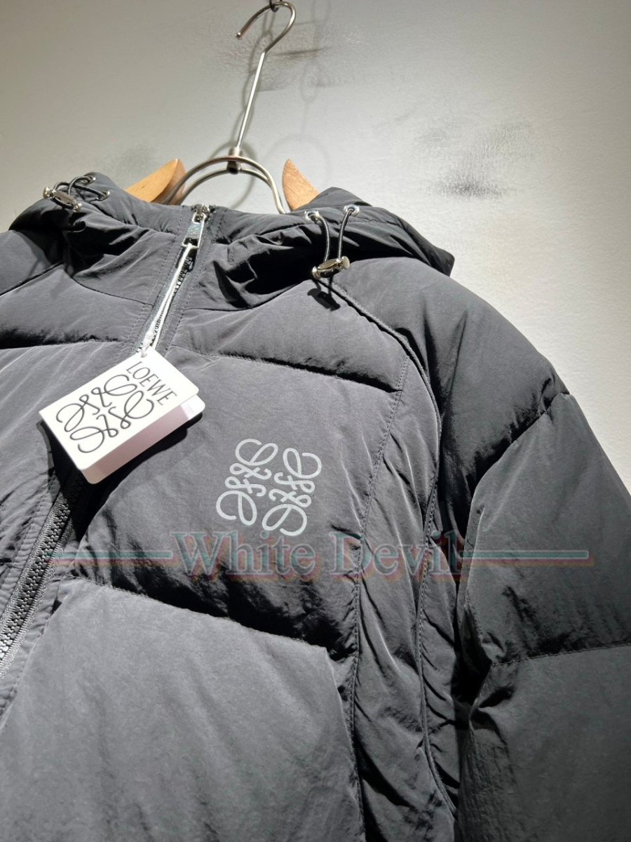 하얀악마 이미테이션 로에베 패딩 (8).jpg