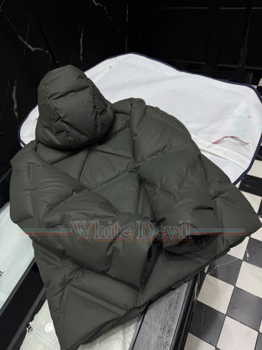 하얀악마 이미테이션 프라다 패딩 (17).jpg