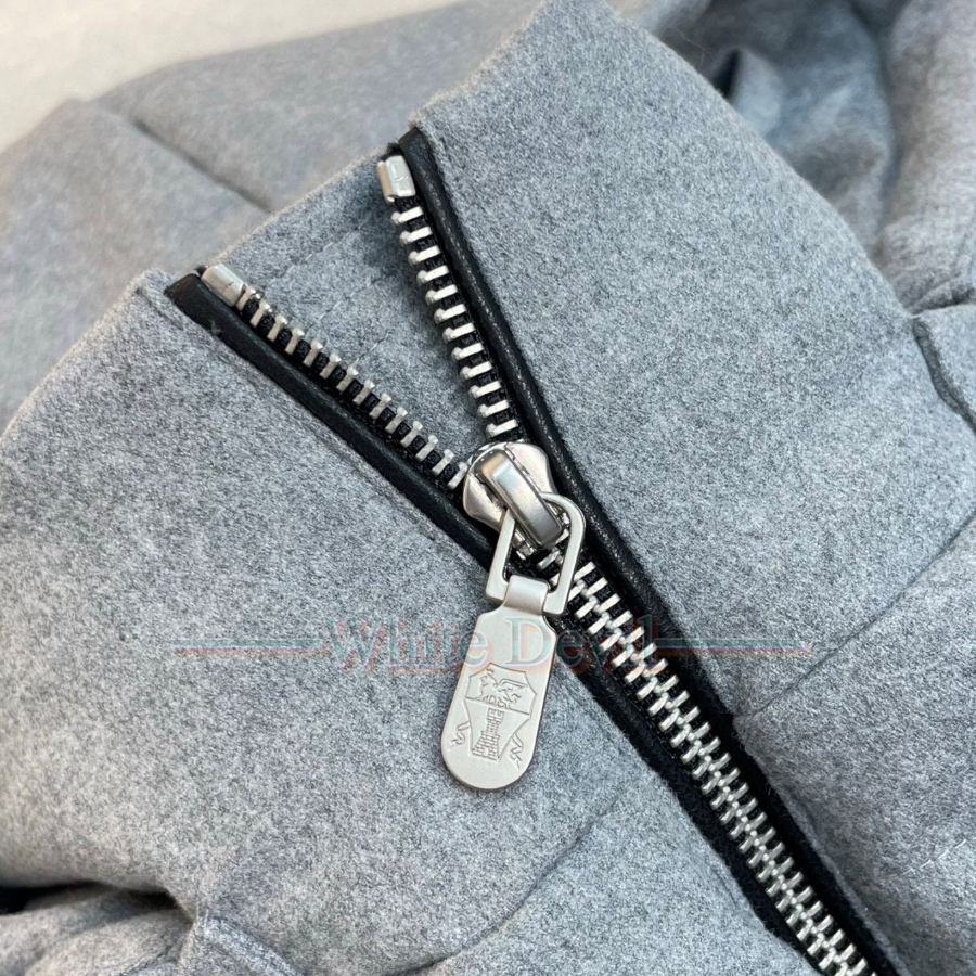 하얀악마 이미테이션 쿠치넬리 패딩 (12).jpg