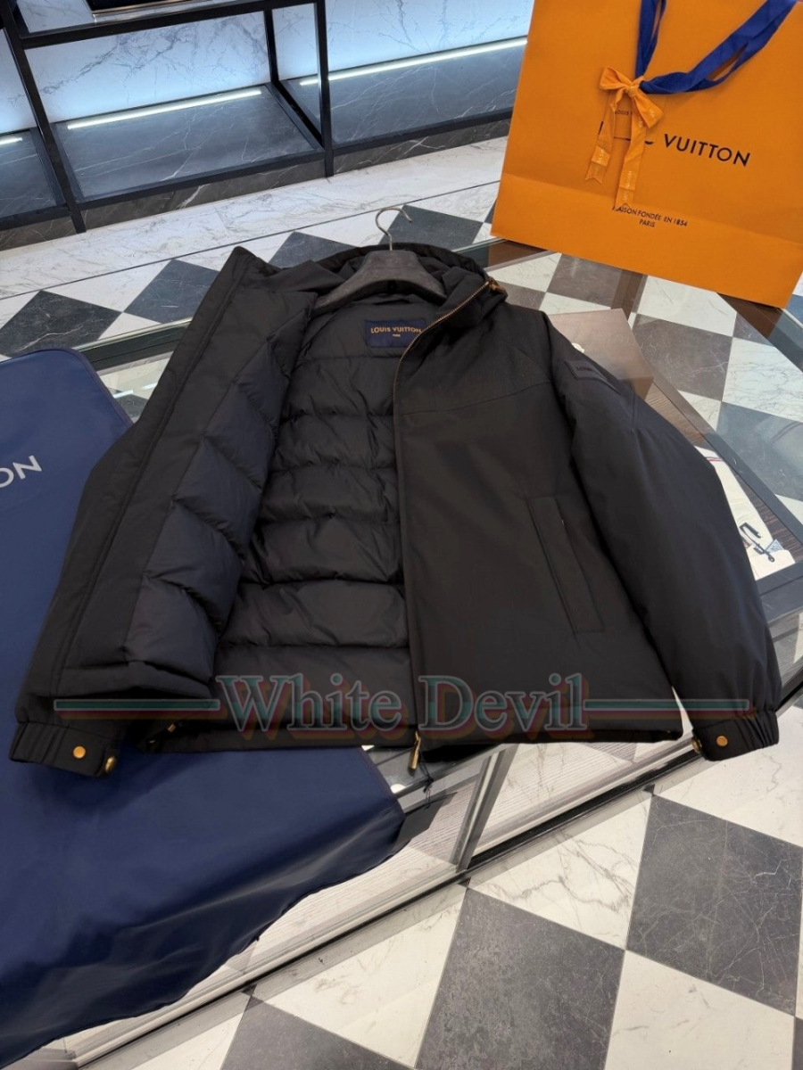 하얀악마 이미테이션 루이 점퍼 (13).jpg