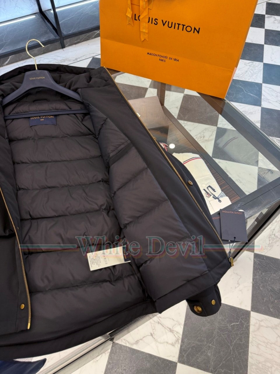 하얀악마 이미테이션 루이 패딩 (13).jpg