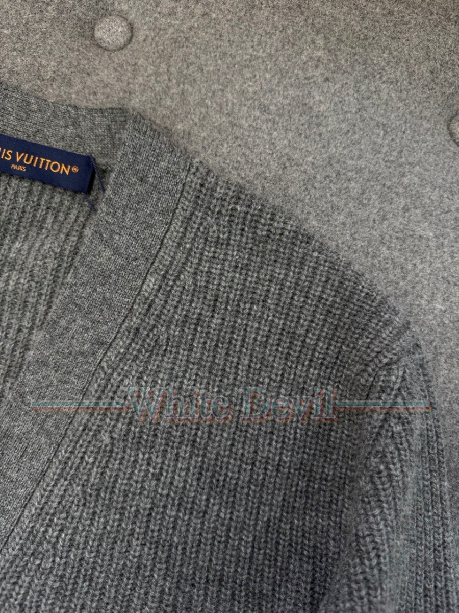 하얀악마 이미테이션 루이 가디건 (10).jpg