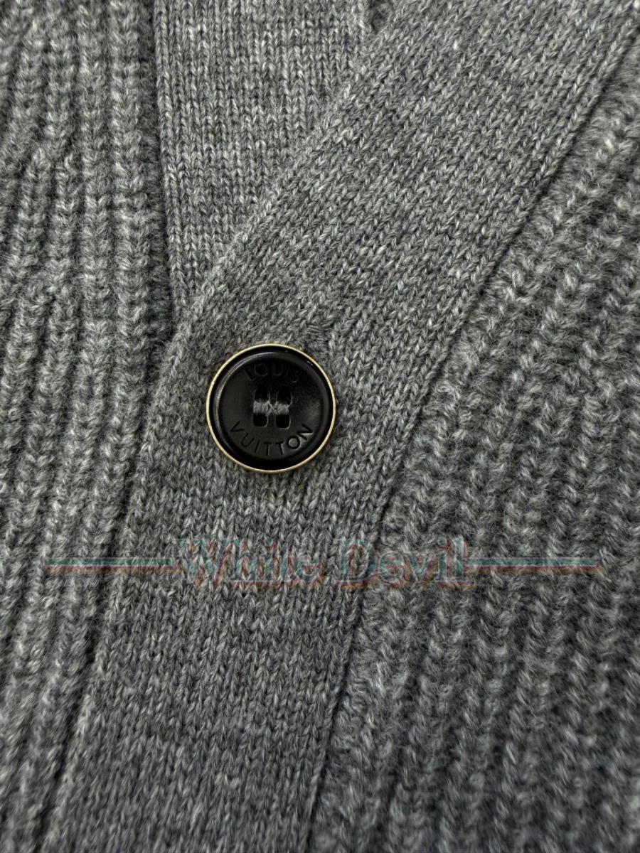 하얀악마 이미테이션 루이 가디건 (11).jpg