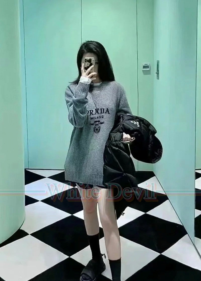 하얀악마 이미테이션 프라다 니트 (2).jpg