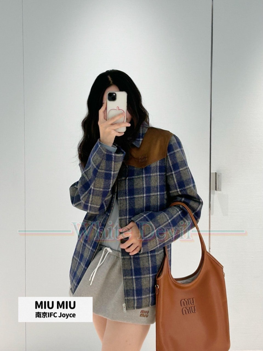 하얀악마 이미테이션 미우미우 자켓 (2).jpg