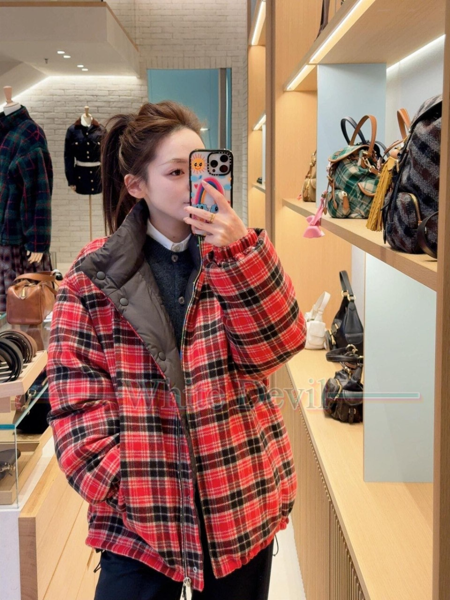 하얀악마 이미테이션 미우 점퍼 (1).jpg