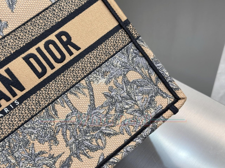 하얀악마 레플리카 디올 북토트백 (17).jpg