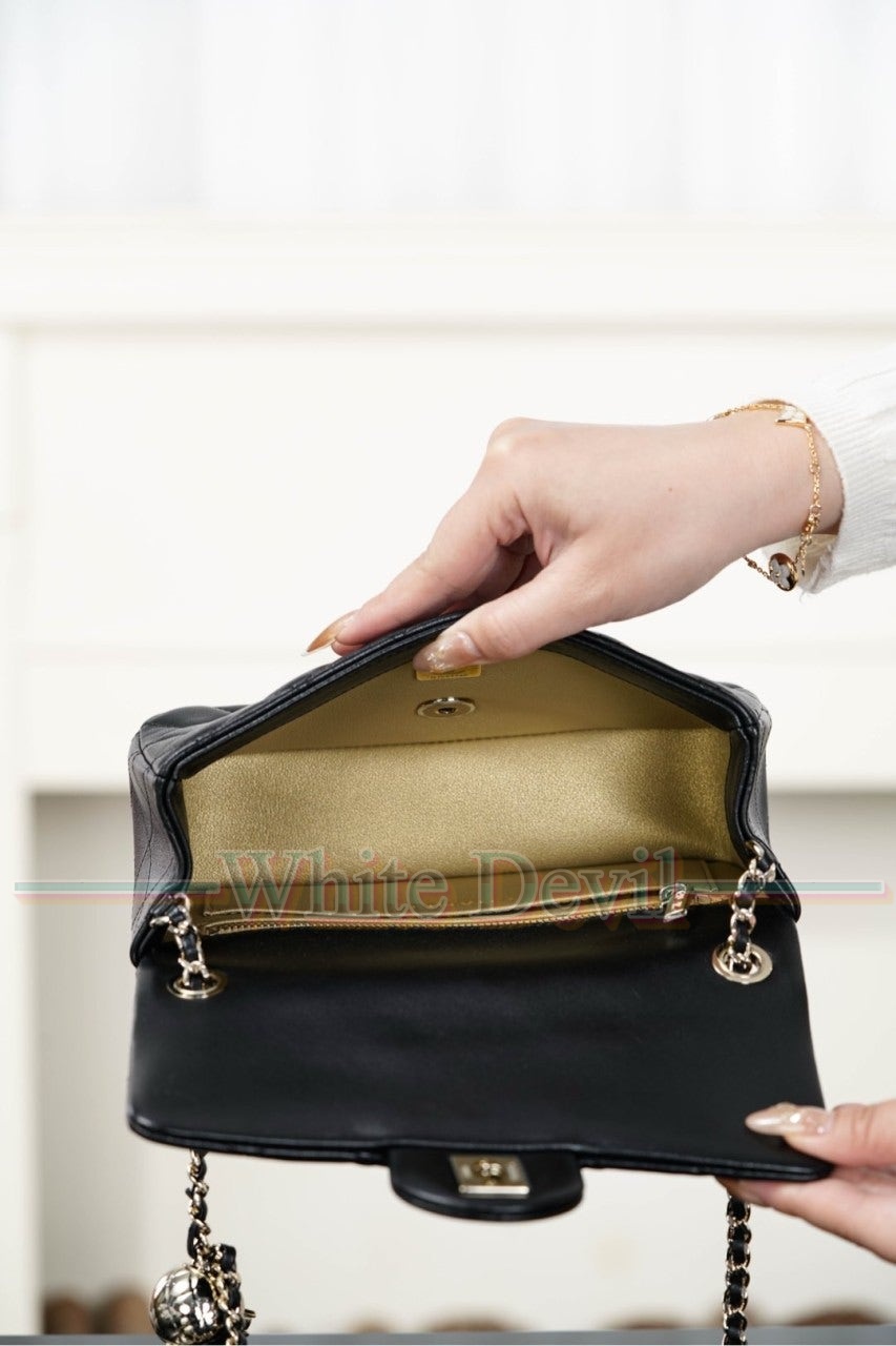 하얀악마 레플리카 샤넬 클래식 (7).jpg