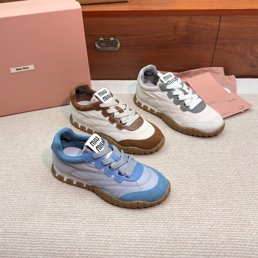 하얀악마 레플리카 미우미우 신발 (1).jpg