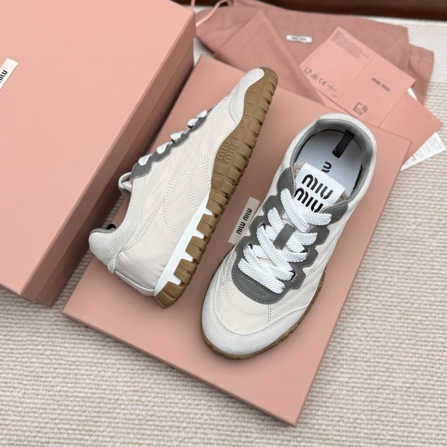 하얀악마 레플리카 미우미우 신발 (7).jpg