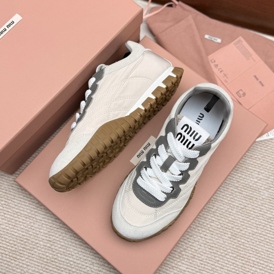 하얀악마 레플리카 미우미우 신발 (8).jpg