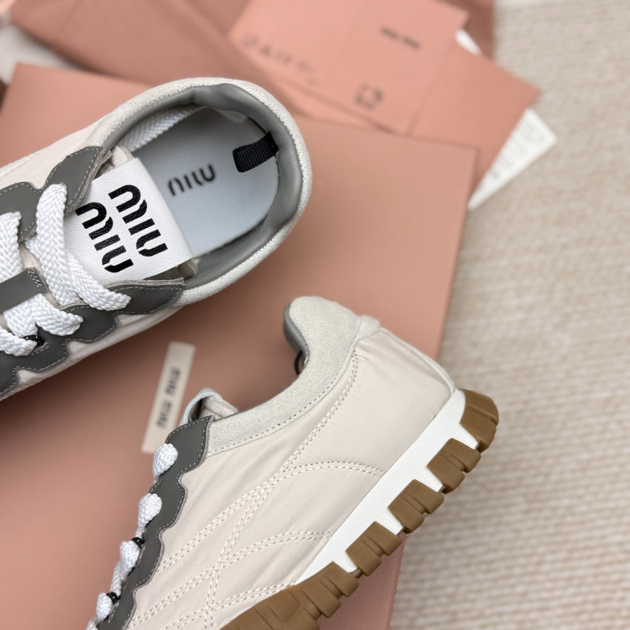 하얀악마 레플리카 미우미우 신발 (10).jpg