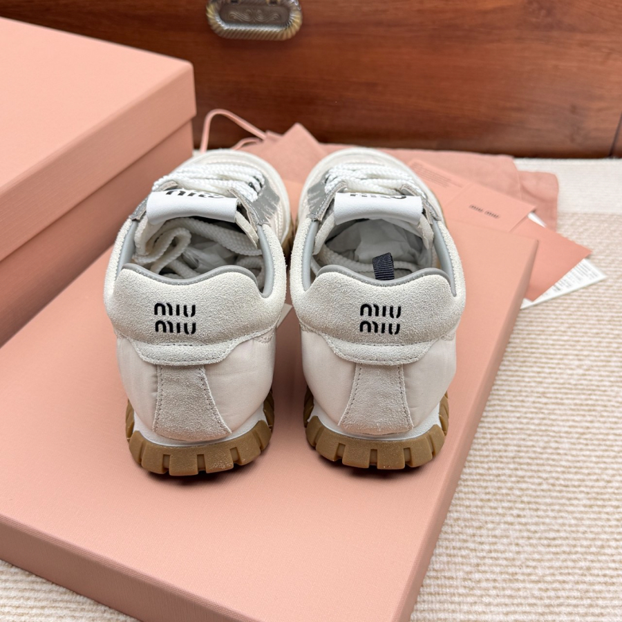 하얀악마 레플리카 미우미우 신발 (11).jpg