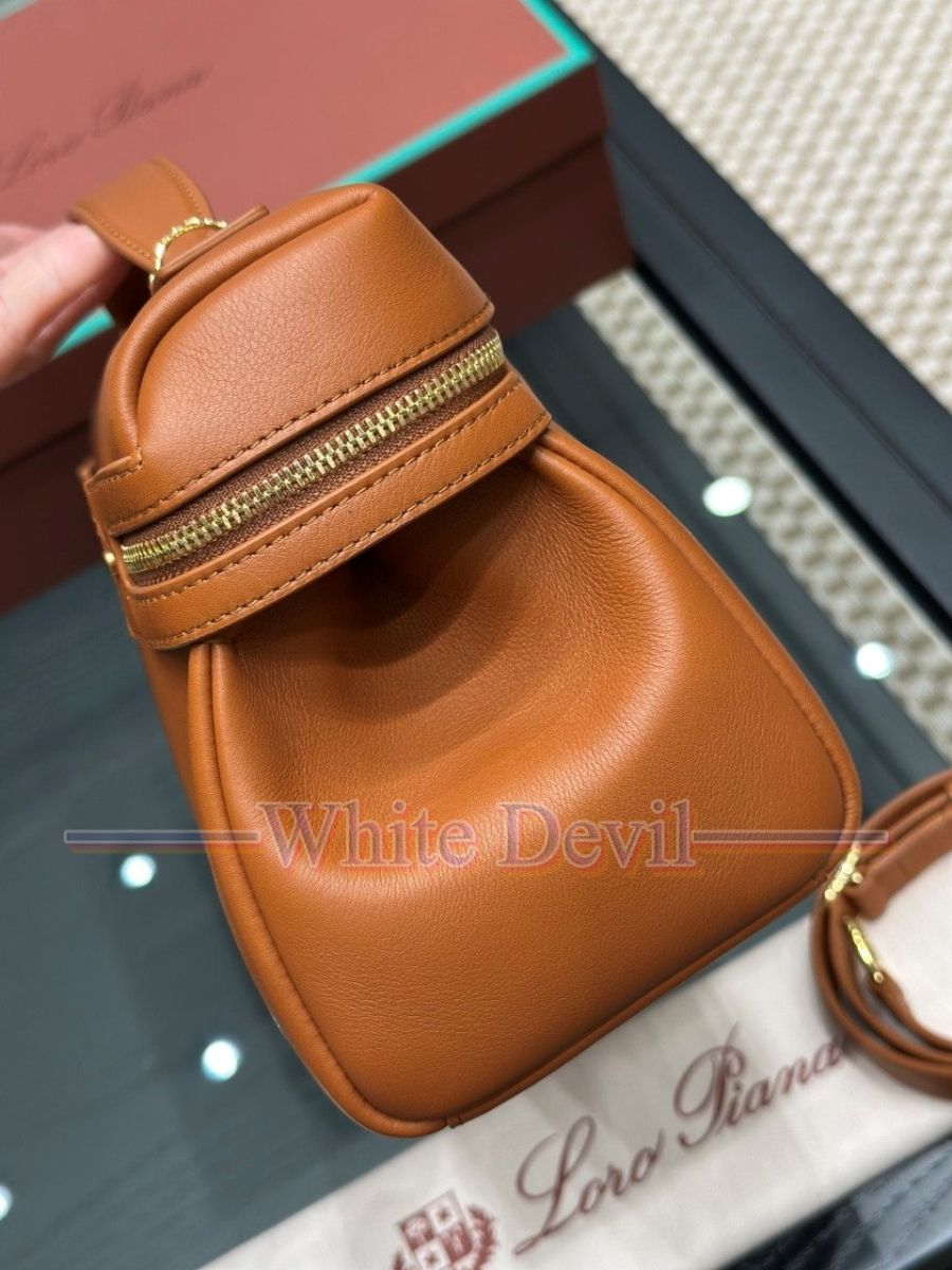 하얀악마 이미테이션 로로피아나 가방 (4).jpg