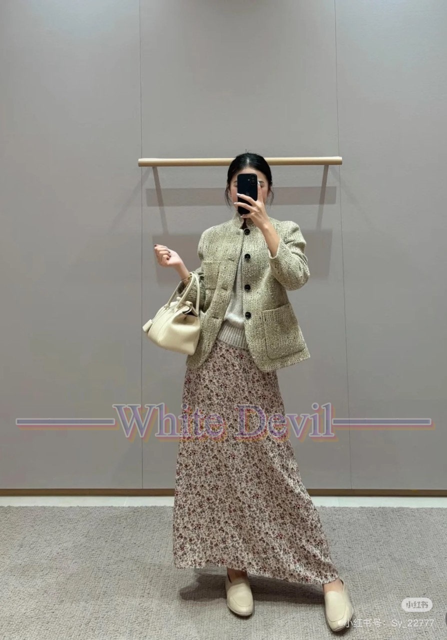 하얀악마 이미테이션 로로피아나 자켓 (1).jpg