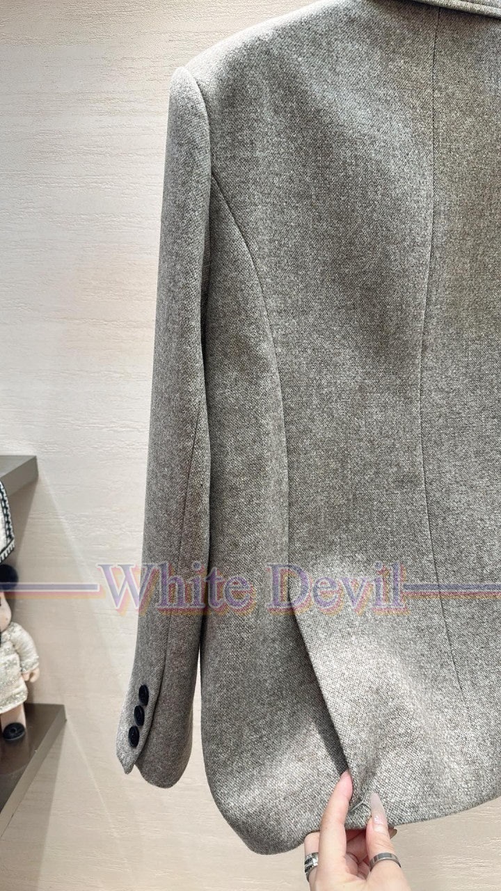 하얀악마 이미테이션 로로피아나 자켓 (10).jpg