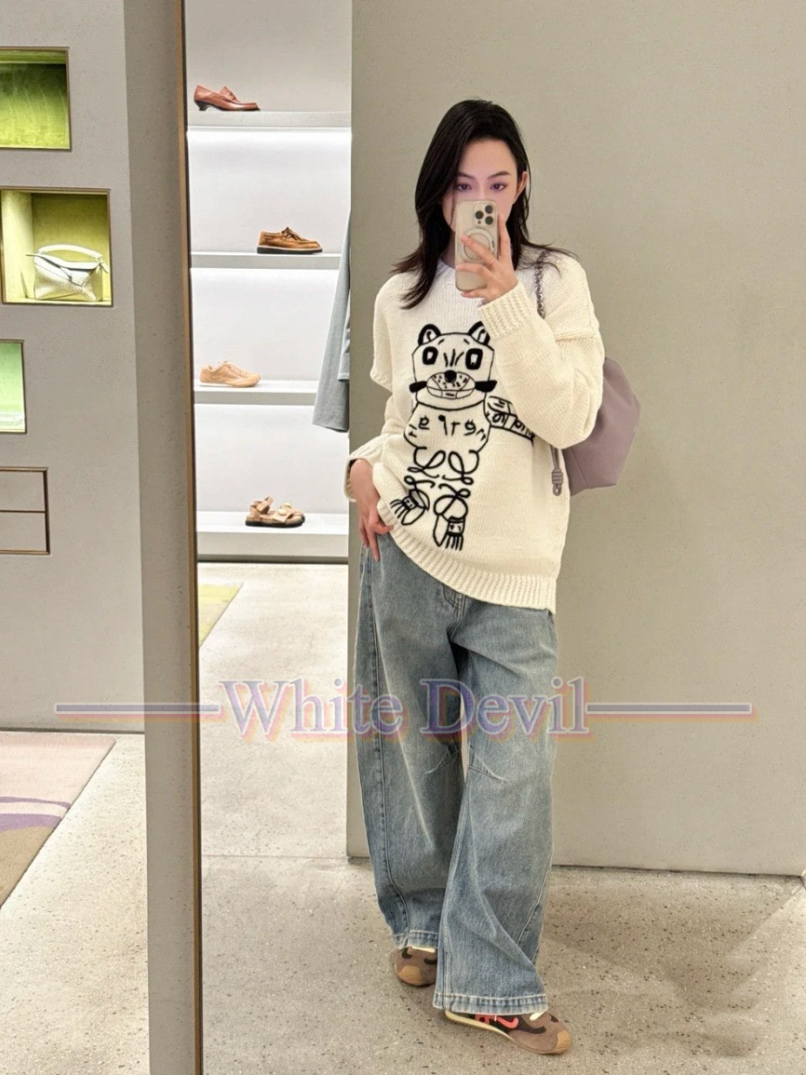 하얀악마 이미테이션 로에베 니트 (1).jpg