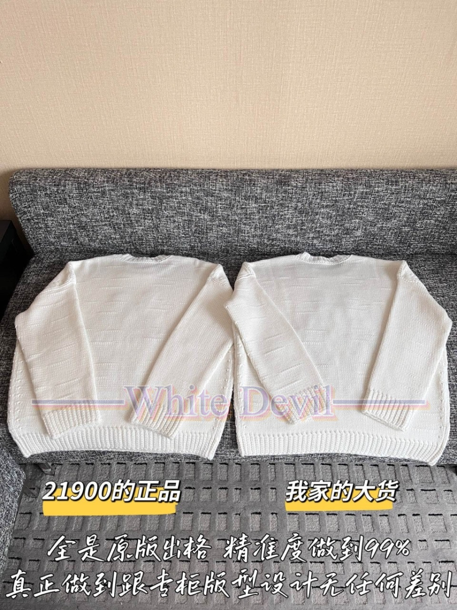 하얀악마 이미테이션 로에베 니트 (12).jpg