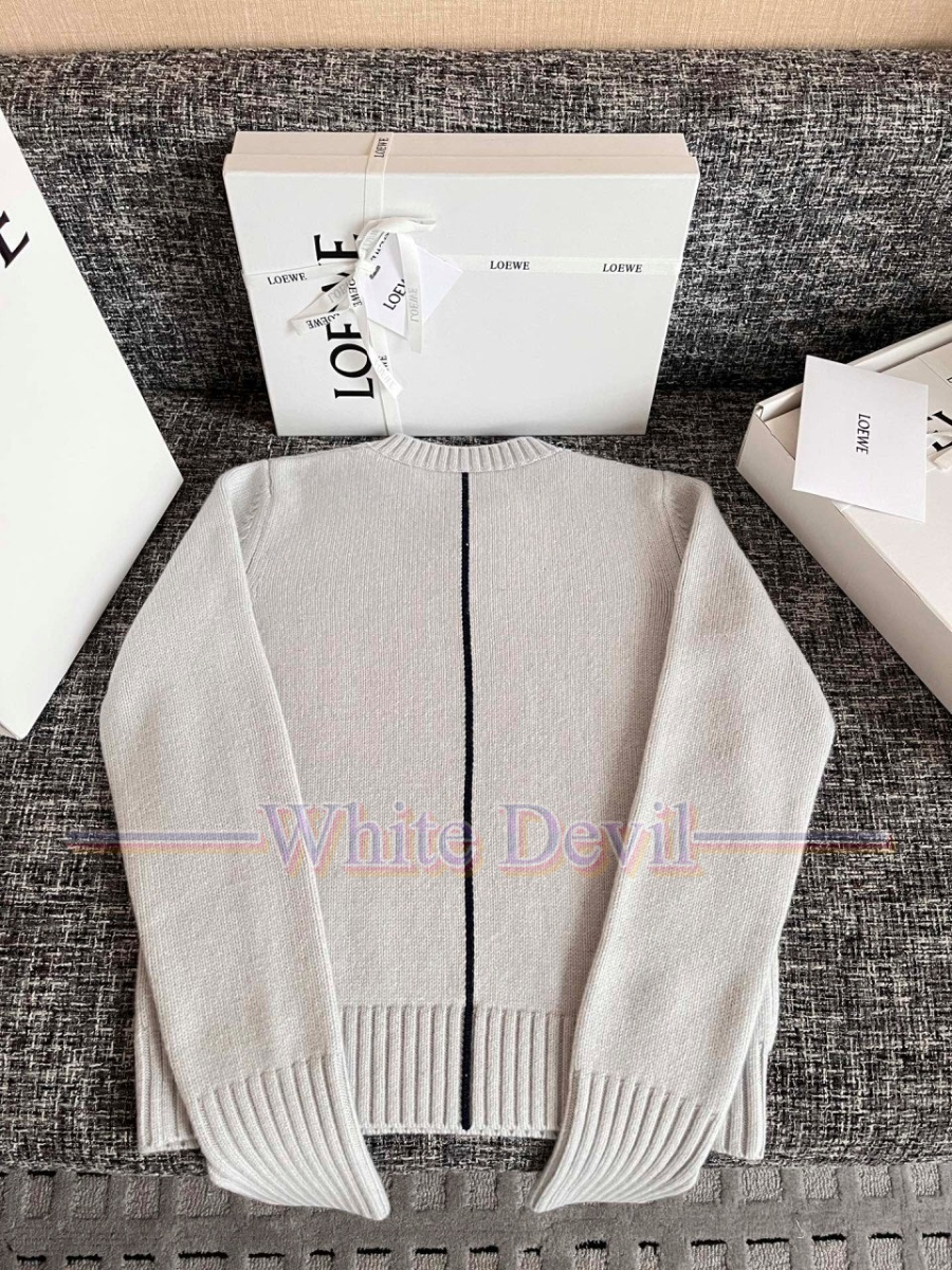 하얀악마 이미테이션 로에베 니트 (22).jpg