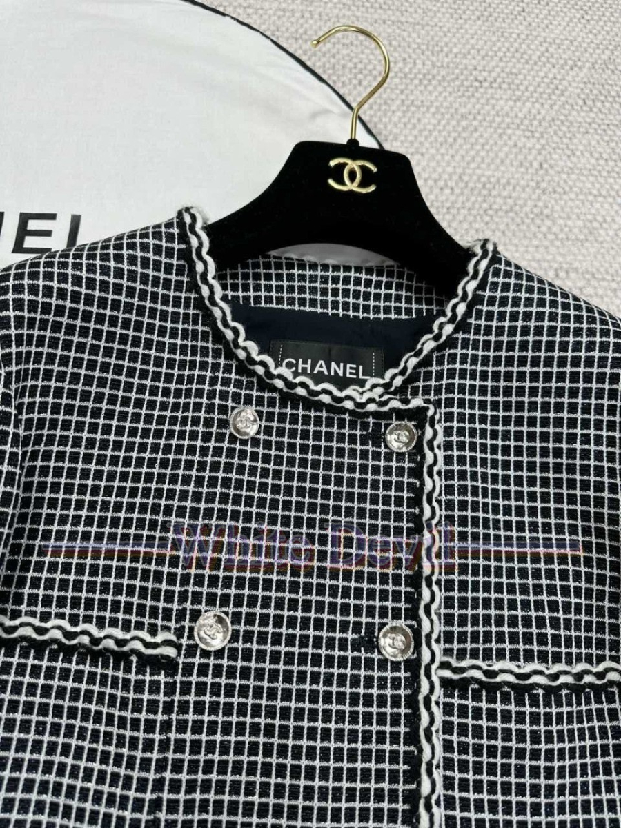 하얀악마 이미테이션 샤넬 자켓 (5).jpg