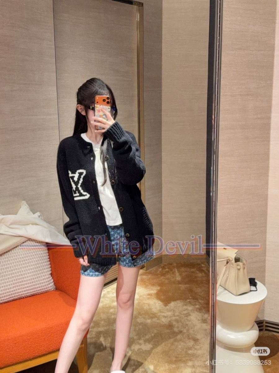 하얀악마 레플리카 루이비통 가디건 (1).jpg