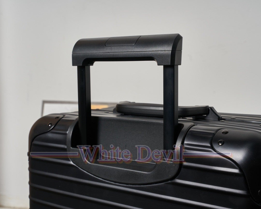 하얀악마 레플리카 리모와 캐리어 (9).jpg