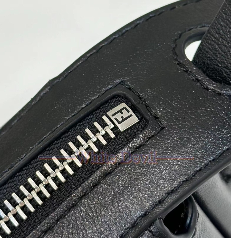 하얀악마 레플리카 펜디 심플리 (8).jpg