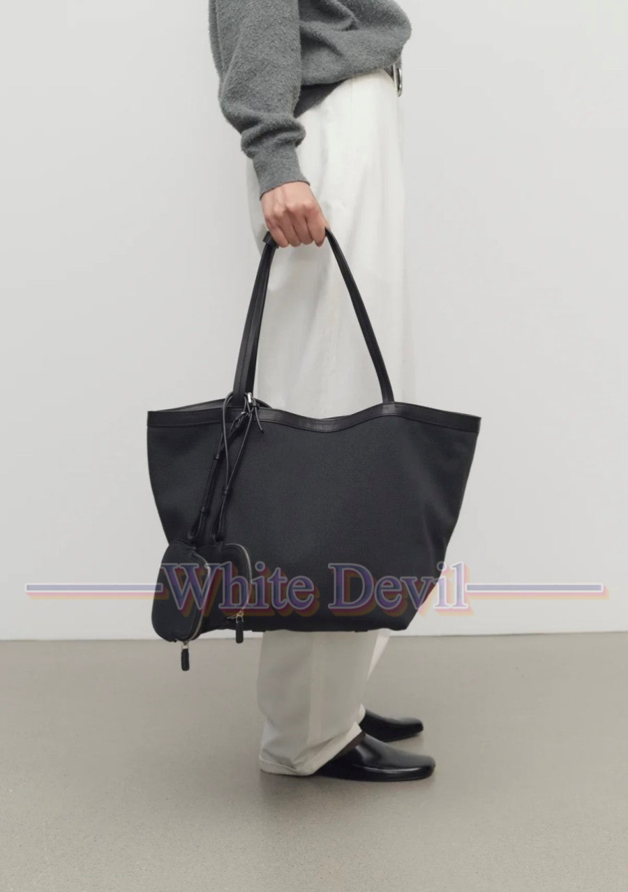 하얀악마 레플리카 더로우 토트백 (1).jpg