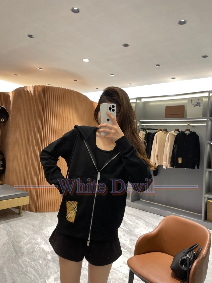 하얀악마 레플리카 버버리 집업 (1).jpg