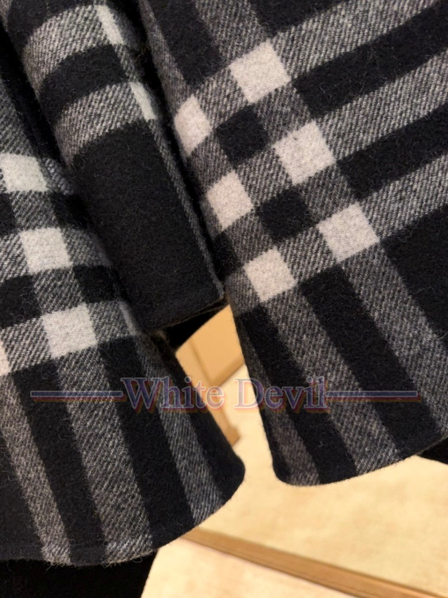 하얀악마 레플리카 버버리 케이프 (13).jpg