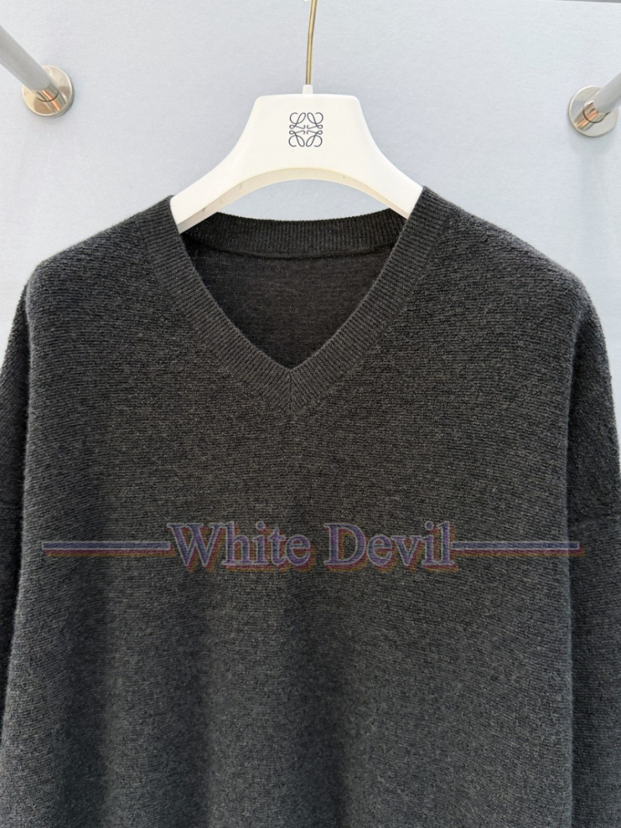 하얀악마 레플리카 로에베 니트 (5).jpg