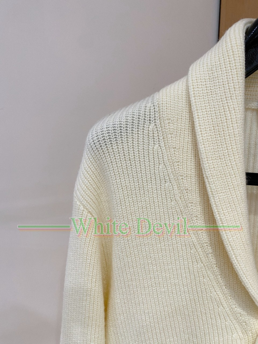 하얀악마 이미테이션 로로 가디건 (4).jpg