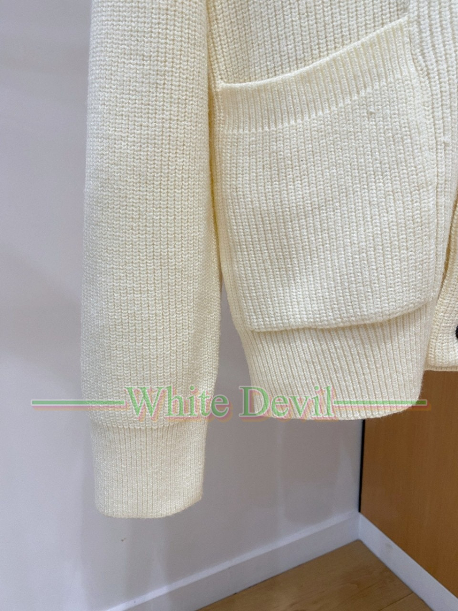 하얀악마 이미테이션 로로 가디건 (7).jpg