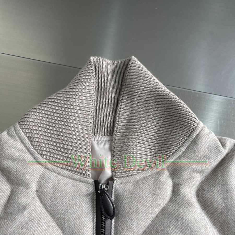 하얀악마 이미테이션 로로 패딩 (4).jpg