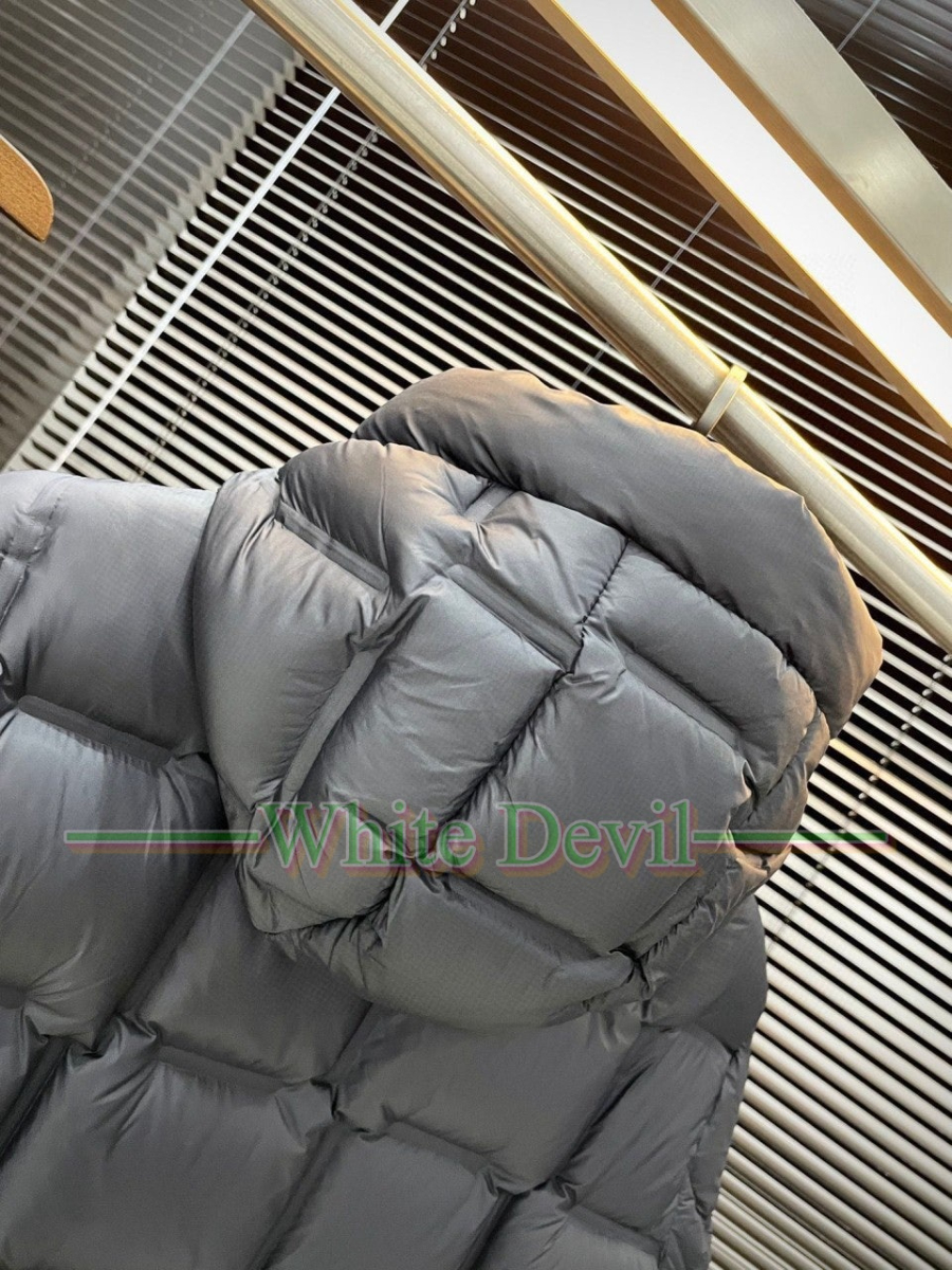 하얀악마 이미테이션 제냐 패딩 (7).jpg