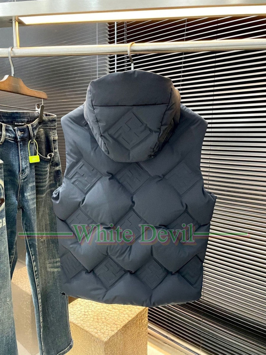 하얀악마 이미테이션 펜디 패딩 조끼 (9).jpg